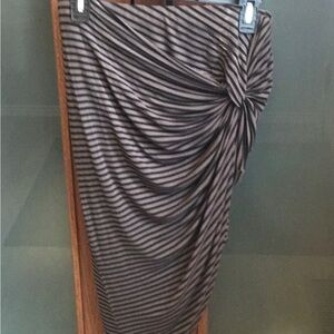 Charlotte Russe Striped Knot-Detail Midi Skirt in Gray and Black